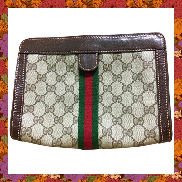 Gucci Handbags - Vintage Gucci Parfums Supreme Canvas Clutch - Vtg